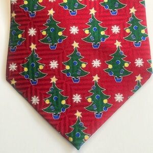 Lord & Taylor Red Christmas Themed Silk Tie